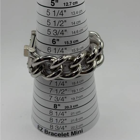 Michael Kors Chunky Turn-Lock Wide Chain Bracelet - Picture 3 of 8